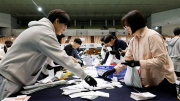 Bầu cử Quốc hội Hàn Quốc: Đảng đối lập chiến thắng, Thủ tướng đề nghị từ chức