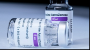 Vaccine AstraZeneca COVID-19 có thể dẫn đến nguy cơ đông máu, Bộ Y tế nói gì?