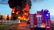 Ukraine tập kích Nga ngày 9/5, kho dầu bốc cháy