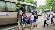 Lấp “khoảng trống” pháp luật về bảo vệ trẻ em khi tham gia giao thông