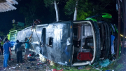 Indonesia: Xe buýt chở học sinh tốt nghiệp gặp nạn, 11 người tử vong