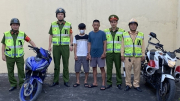 Đi xe máy từ Thanh Hóa vào Nghệ An cướp giật tài sản