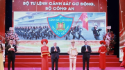 Bộ Tư lệnh Cảnh sát cơ động được vinh danh tại "Vinh quang Việt Nam" năm 2024