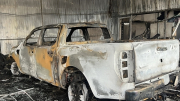 Cháy xưởng nội thất ô tô khiến nhiều tài sản bị thiêu rụi