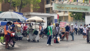 Thực phẩm đường phố tiềm ẩn rủi ro với sức khỏe cộng đồng (bài 1)
