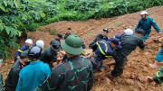 Khẩn trương tìm kiếm các nạn nhân trong vụ sạt lở đất tại huyện Bắc Mê, tỉnh Hà Giang