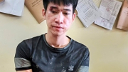 Đang ôm thùng xốp đựng gần 1000 viên ma tuý tổng hợp thì bị "tóm"