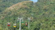 Cáp treo Núi Cấm: Hiện đại, an toàn trong từng cabin