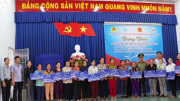 Công an Tây Ninh khám bệnh, hỗ trợ người nghèo hơn 800 triệu đồng