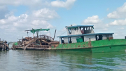 Phát hiện Công ty Đông Tiến bơm hút cát ngoài vị trí được cấp phép