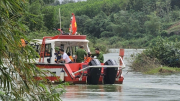 Mở rộng khu vực tìm kiếm nơi xe rơi xuống sông Hương khiến 2 người mất tích