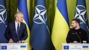 Xa vời lời mời Ukraine gia nhập NATO