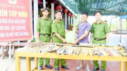 Làm tốt công tác vận động giao nộp vũ khí, vật liệu nổ, công cụ hỗ trợ và pháo