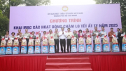 Hơn 200.000 suất quà Tết cho người dân ở TP Hồ Chí Minh