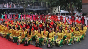 Hơn 200 nữ cán bộ, chiến sĩ Công an diễu hành, tôn vinh áo dài