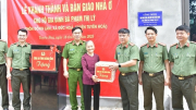 Khánh thành và tặng quà cho các trường hợp xóa nhà tạm, nhà dột nát