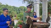 Tuổi trẻ CAND dâng hương tri ân các Anh hùng - Liệt sĩ