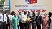 Triển lãm ảnh “Vì Việt Nam - Por Vietnam”
