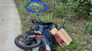 Cô giáo tử vong bất thường bên lề đường