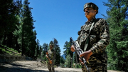 Căng thẳng Ấn Độ - Pakistan: Những bước chân nguy hiểm bên miệng vực