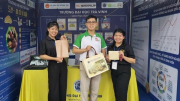 Sinh viên miền Tây biến phế phẩm nông nghiệp thành sản phẩm thời trang
