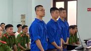 Rủ nhau vào bar “bay lắc”, 3 anh em ruột cùng lĩnh án tù