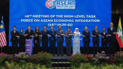ASEAN giữ vững vai trò trung tâm trong hợp tác kinh tế – thương mại khu vực