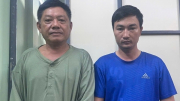 Khởi tố hai người cầm gậy sắt đánh nhau giữa đường sau va chạm giao thông