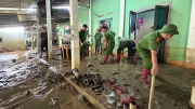 Bám bản vùng biên giữ bình yên cuộc sống