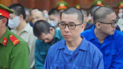 Bốn anh em nằm trong đường dây tổ chức đánh bạc 3,8 tỷ USD trên không gian mạng lãnh án