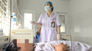 Nhiều người sốc, nguy kịch do sốt xuất huyết