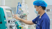 Hai bé sinh đôi 19 tháng tuổi đuối nước thương tâm