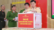 Công an các đơn vị, địa phương ủng hộ đồng bào bị ảnh hưởng bởi lũ lụt