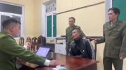 Bắt đối tượng dùng rựa chém người tới tấp tại quán cà phê