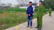 Bắt giam “yêu râu xanh” xâm hại bé gái