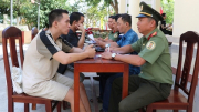 Tiếp nhận 78 công dân Việt Nam do Campuchia trao trả
