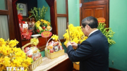 Thủ tướng Phạm Minh Chính dâng hương tưởng nhớ Chủ tịch Hồ Chí Minh tại Nhà 67