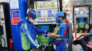 Thủ tướng giao Bộ Tài chính nghiên cứu điều chỉnh thuế bảo vệ môi trường xăng dầu về 0 đồng