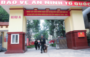 Thăm Đoàn Cảnh sát đặc nhiệm trước ngày bầu cử