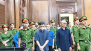 Cựu Giám đốc Sở Tài chính TP Hồ Chí Minh trốn truy nã, liên hệ luật sư qua email