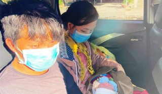 Bé trai 9 ngày tuổi cùng ba mẹ vượt 1.500 cây số bằng xe máy về quê