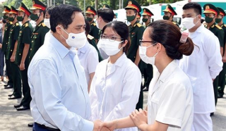 Thủ tướng gửi thư động viên, đánh giá rất cao đóng góp của lực lượng tuyến đầu phòng, chống dịch COVID-19