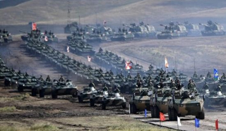 Binh sĩ, xe tăng Nga tập trận sát biên giới Afghanistan