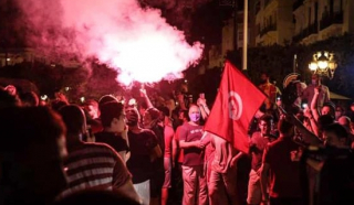 Tunisia khủng hoảng do đâu?