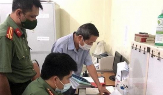 Triệt phá đường dây làm giả giấy khám sức khỏe để cấp giấy phép lái xe