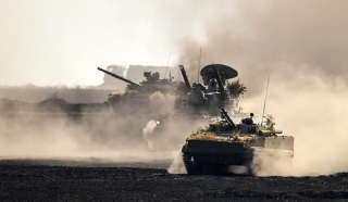 Xe tăng, cường kích Nga tập trận đẩy lùi phiến quân gần biên giới Afghanistan