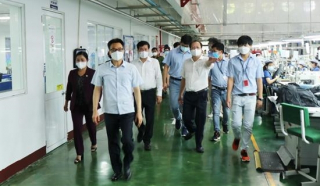 Phó Thủ tướng Vũ Đức Đam kiểm tra công tác phòng chống dịch tại Bình Phước