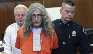 Kết cục bi thảm của kẻ sát nhân hàng loạt từng lên truyền hình hẹn hò