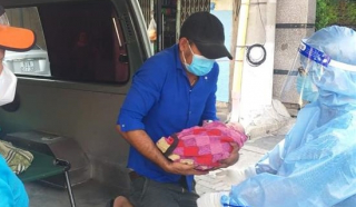 Chốt kiểm soát COVID-19 giúp sản phụ “vượt cạn” thành công