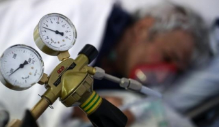 Vỡ ống dẫn oxy, 9 bệnh nhân COVID-19 Nga thiệt mạng